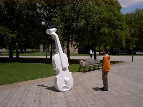 Violines Gigantes